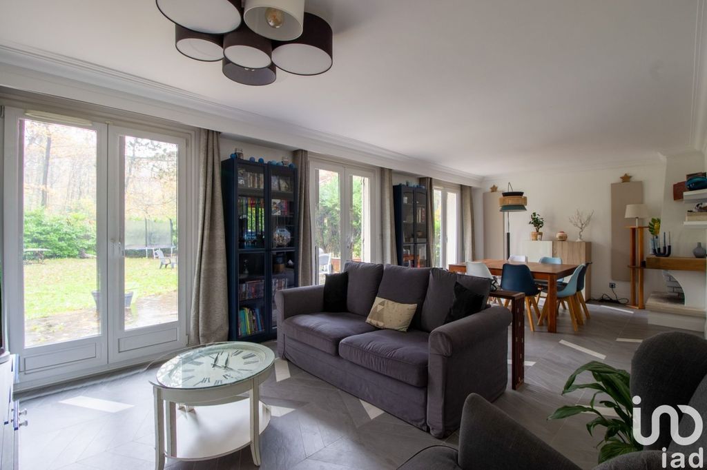 Achat maison à vendre 5 chambres 139 m² - Sucy-en-Brie