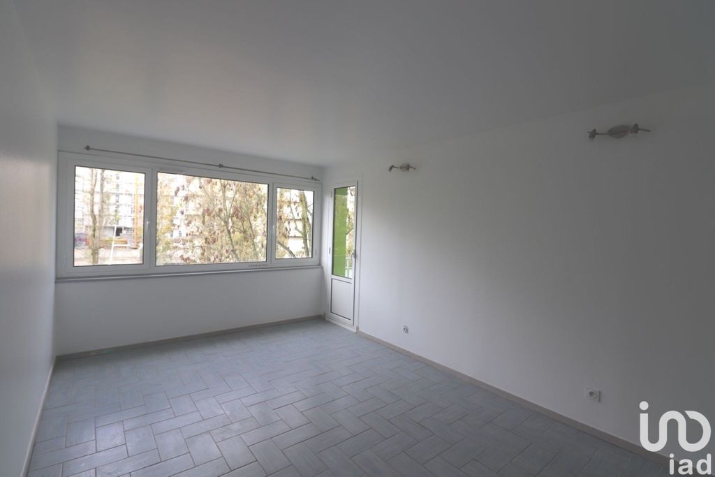 Achat appartement à vendre 4 pièces 74 m² - Ris-Orangis