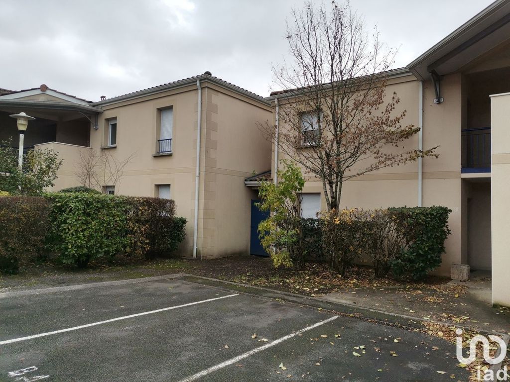 Achat appartement à vendre 2 pièces 51 m² - Saint-Macaire