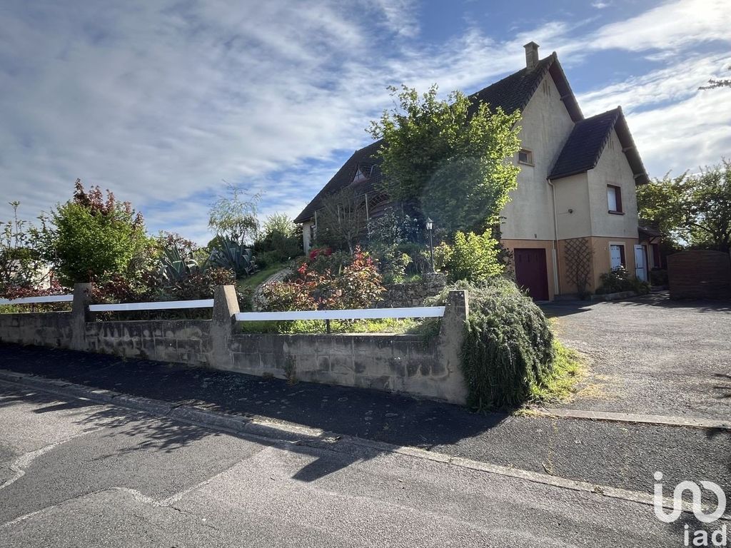 Achat maison à vendre 4 chambres 190 m² - Châtillon-sur-Thouet