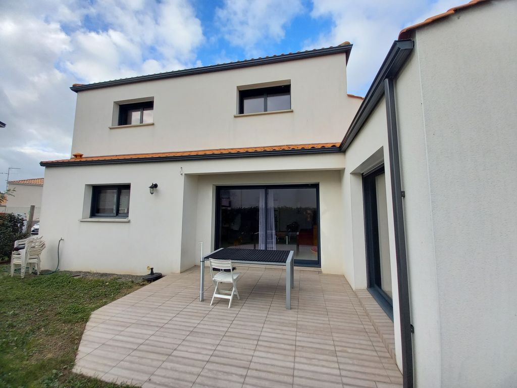 Achat maison à vendre 4 chambres 144 m² - L'Île-d'Olonne