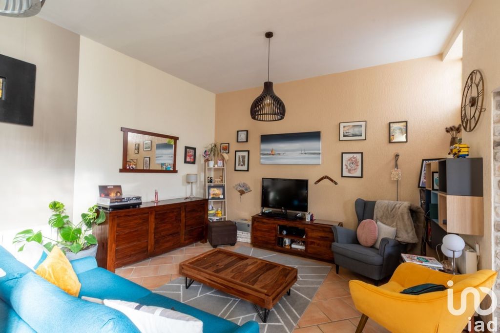 Achat maison à vendre 2 chambres 76 m² - Montigny-sur-Loing