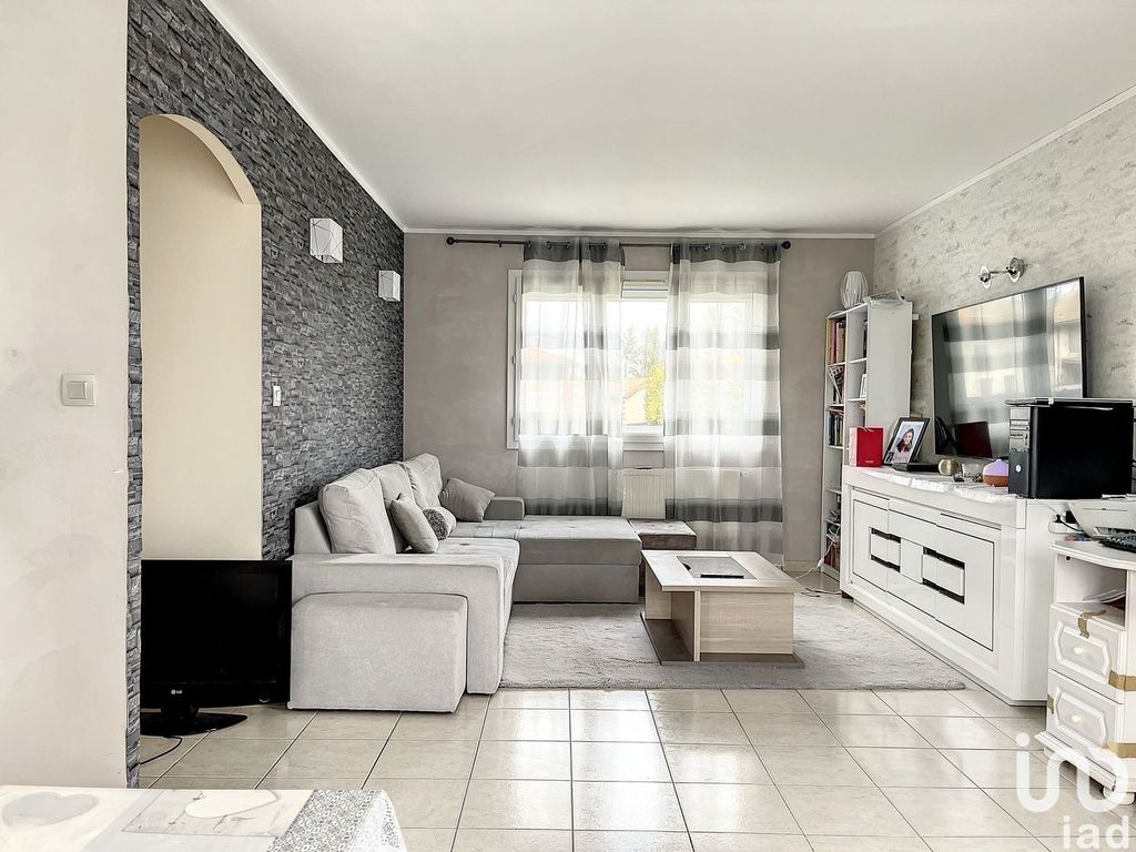 Achat maison à vendre 3 chambres 120 m² - Tilloy-et-Bellay
