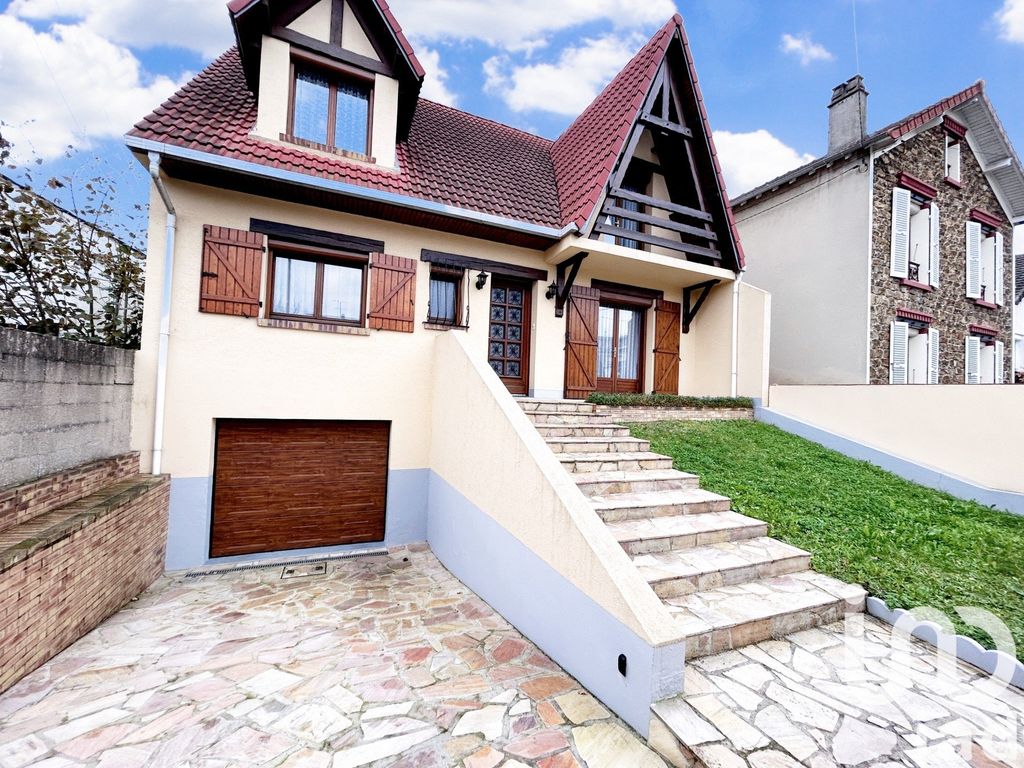 Achat maison à vendre 5 chambres 125 m² - Livry-Gargan