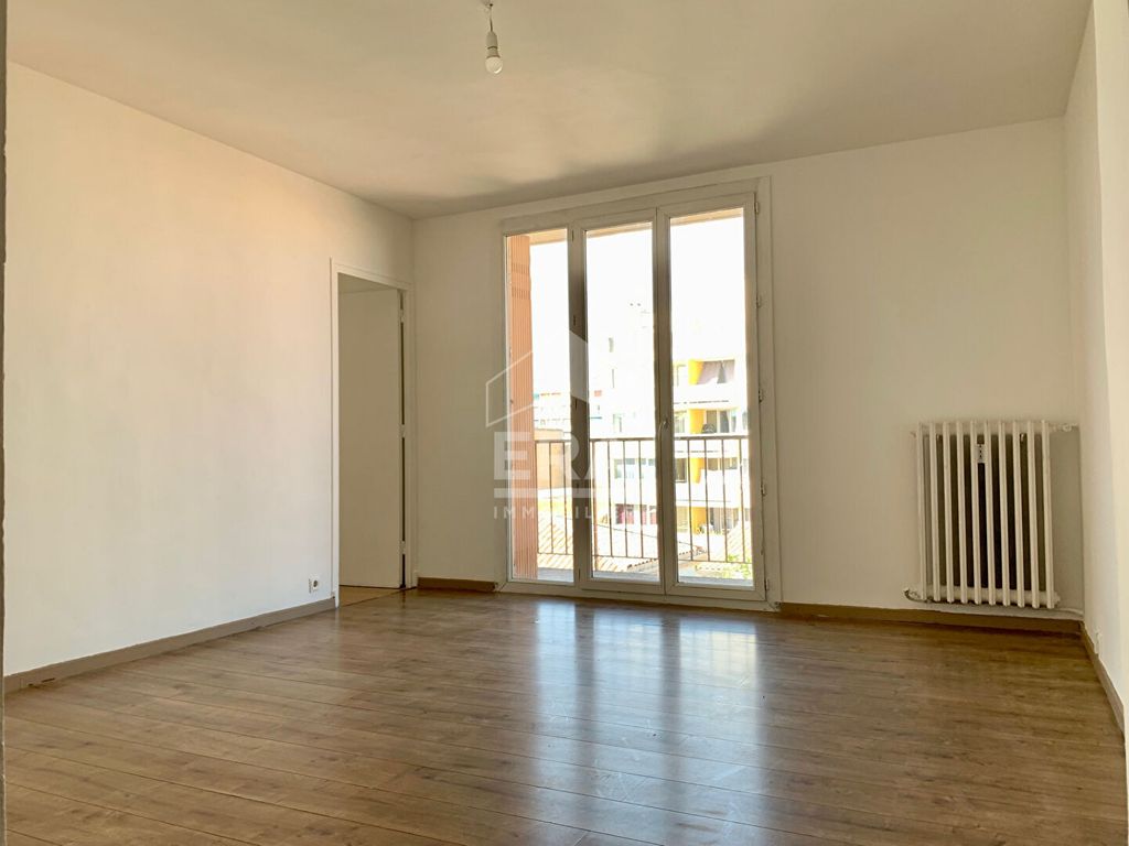 Achat appartement à vendre 4 pièces 68 m² - Marseille 3ème arrondissement