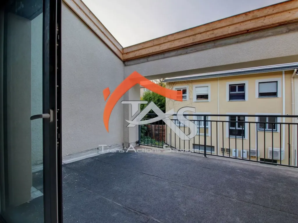 Achat appartement à vendre 4 pièces 93 m² - Saint-Chamond