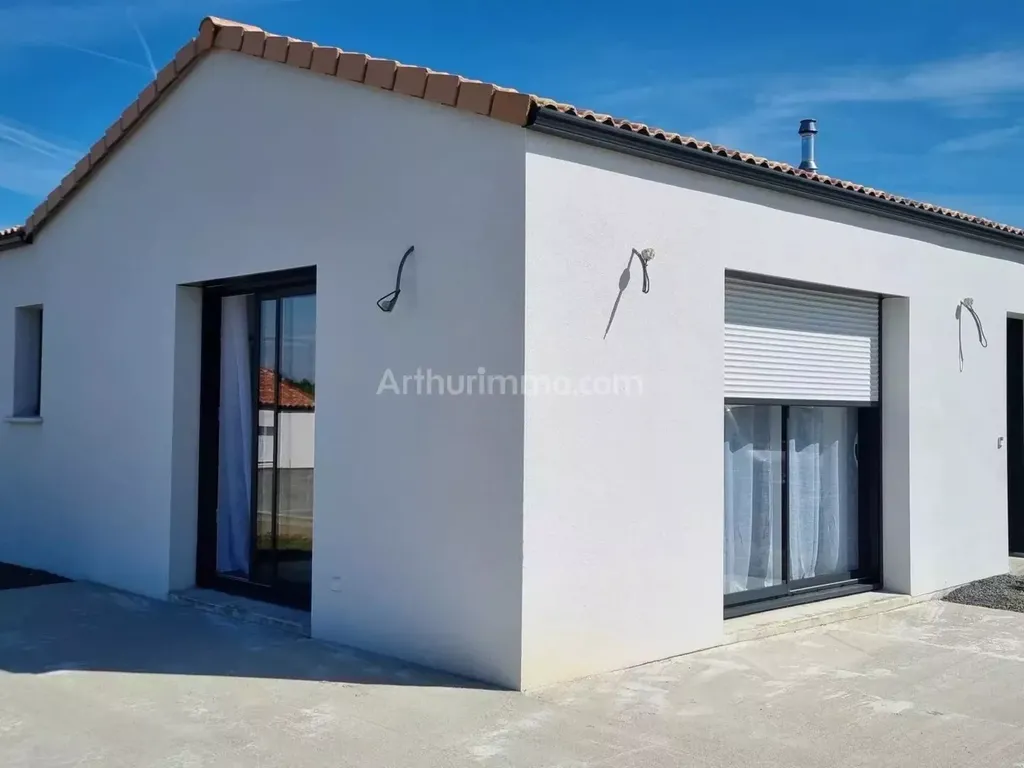 Achat maison à vendre 2 chambres 62 m² - Saint-Gilles-Croix-de-Vie