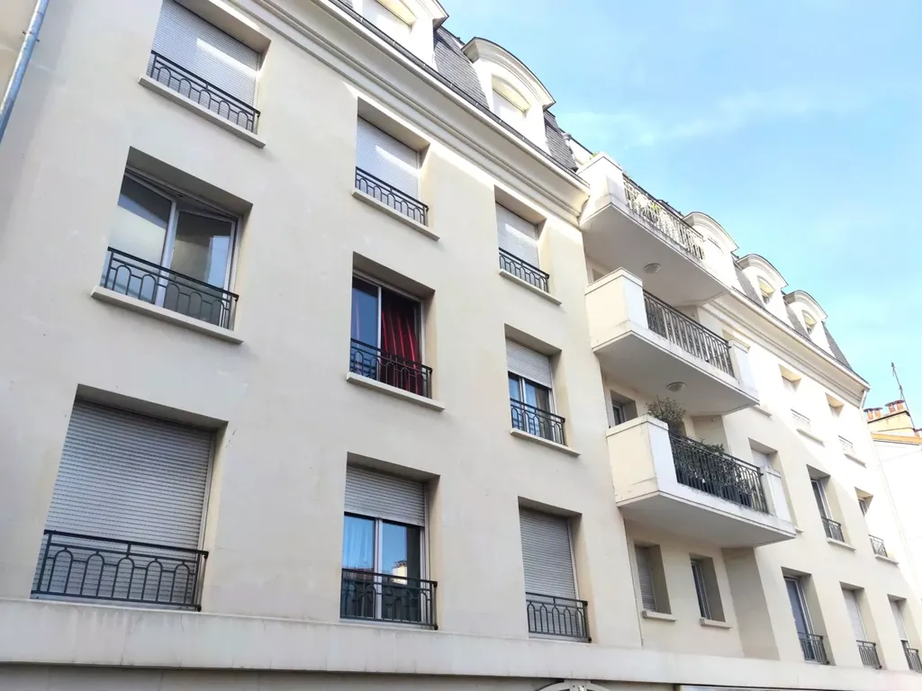 Achat appartement à vendre 3 pièces 75 m² - Colombes