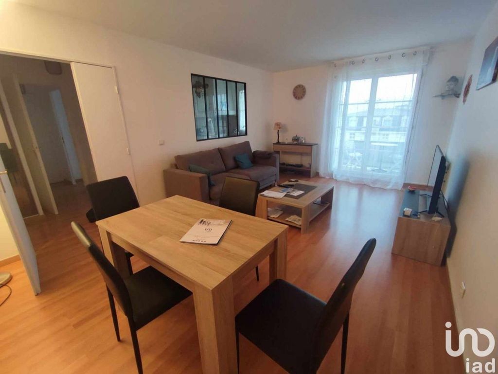 Achat appartement à vendre 2 pièces 48 m² - Combs-la-Ville