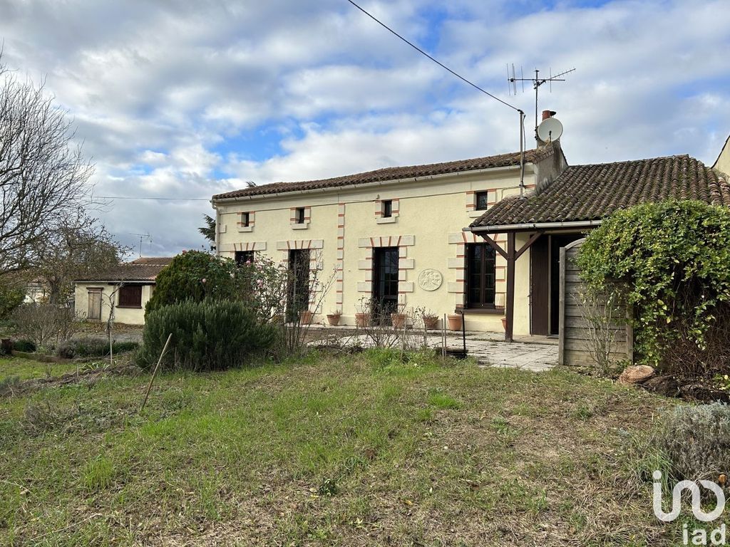 Achat maison à vendre 2 chambres 134 m² - Val en Vignes