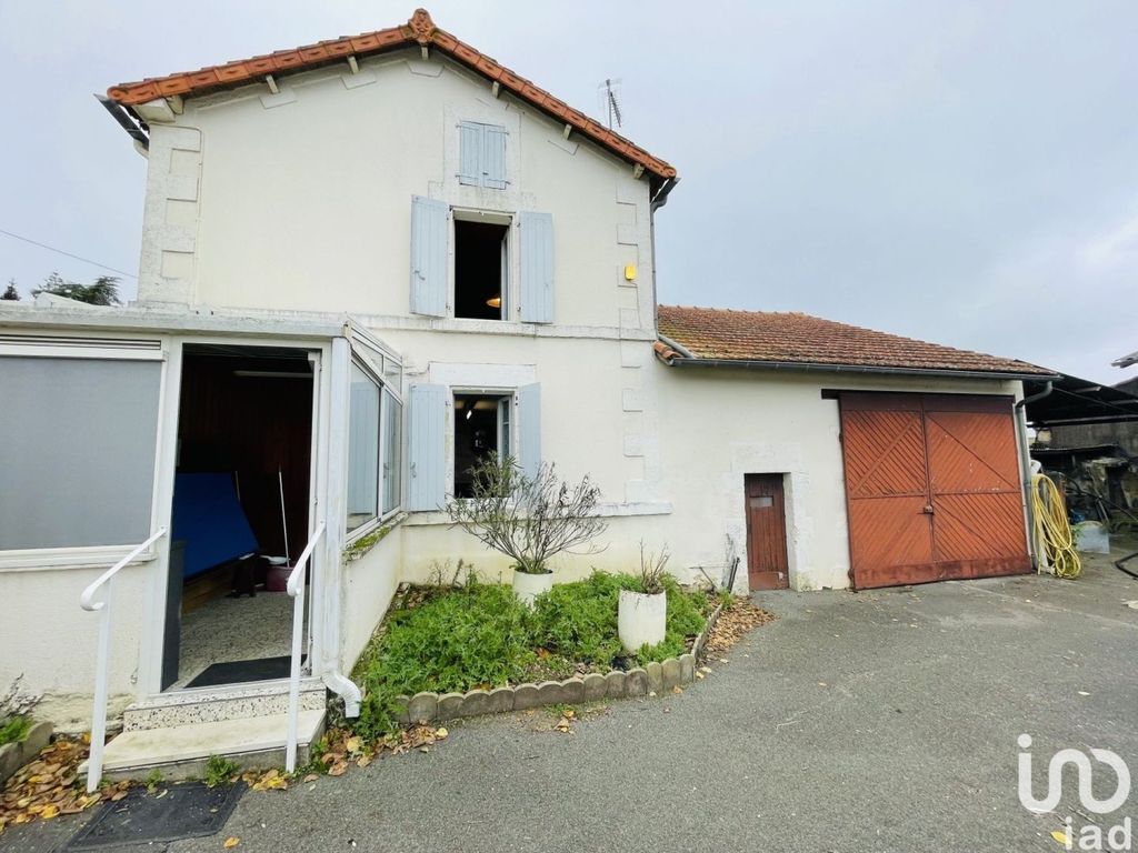 Achat maison à vendre 3 chambres 95 m² - Asnières-sur-Nouère