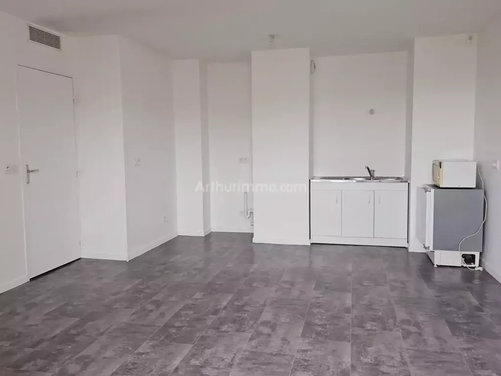 Achat appartement à vendre 3 pièces 57 m² - Bourgoin-Jallieu