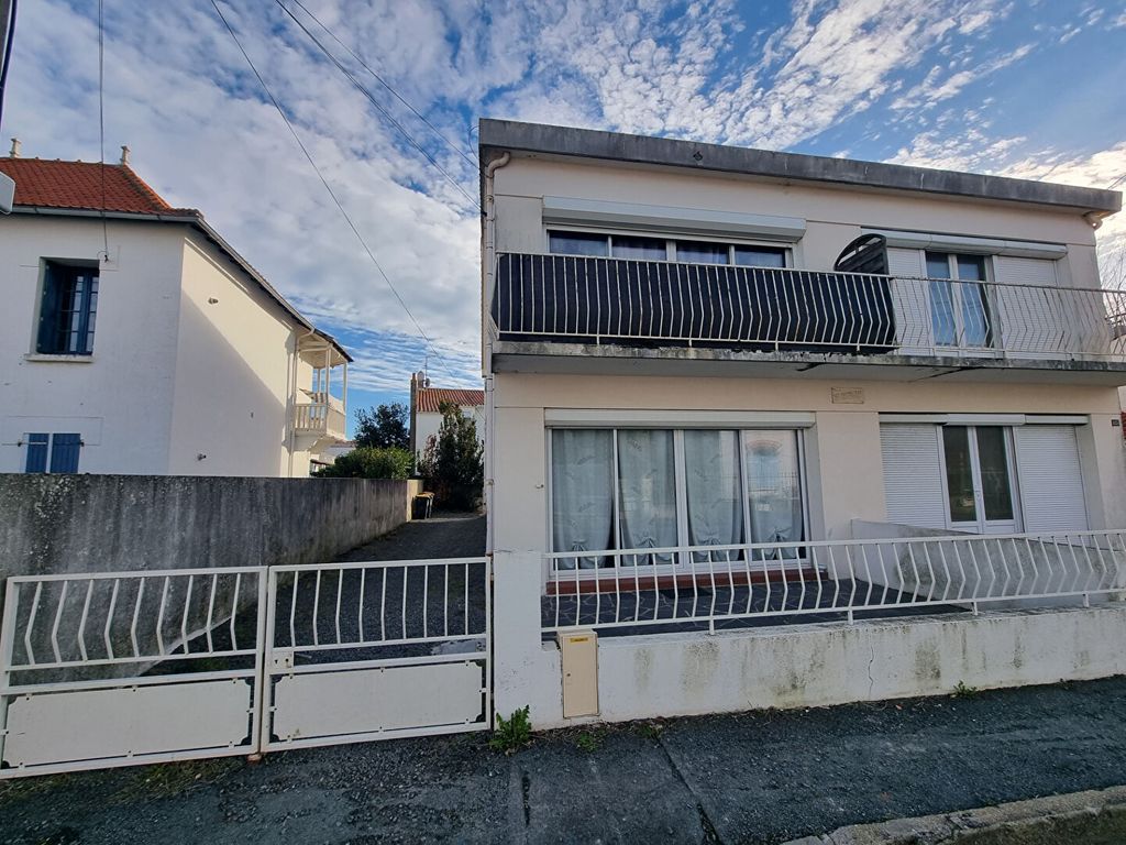 Achat appartement à vendre 2 pièces 55 m² - Saint-Hilaire-de-Riez