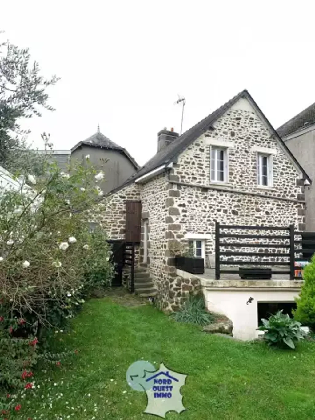 Achat maison à vendre 3 chambres 102 m² - Ambrières-les-Vallées