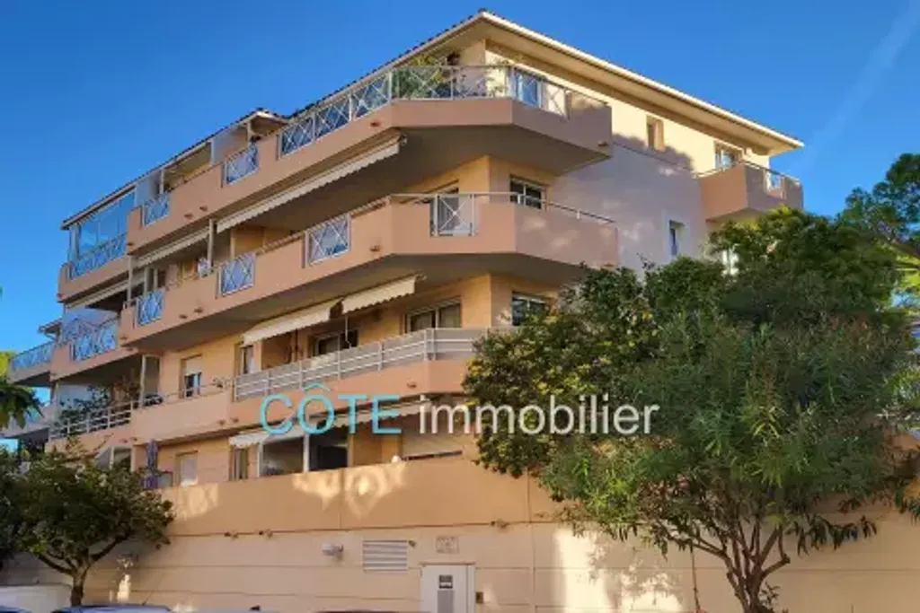 Achat appartement à vendre 2 pièces 45 m² - Vallauris