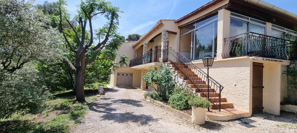 Achat maison à vendre 3 chambres 145 m² - Marseille 11ème arrondissement