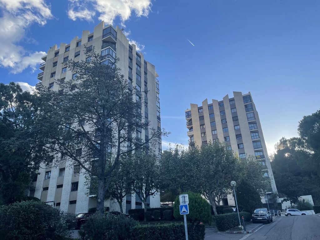 Achat appartement à vendre 4 pièces 74 m² - Marseille 13ème arrondissement