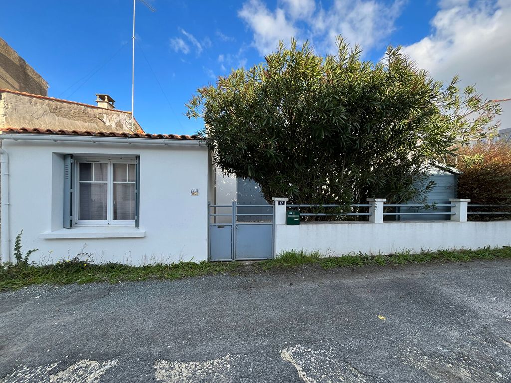 Achat maison à vendre 4 chambres 128 m² - Saint-Georges-d'Oléron