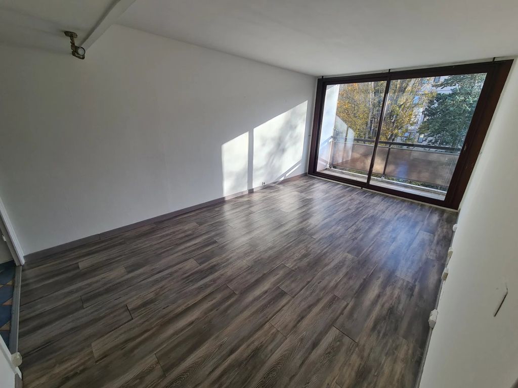Achat appartement à vendre 3 pièces 54 m² - Clichy-sous-Bois