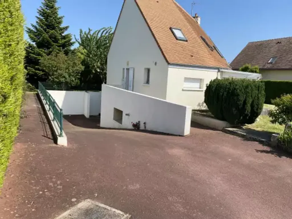 Achat maison à vendre 3 chambres 130 m² - Biéville-Beuville