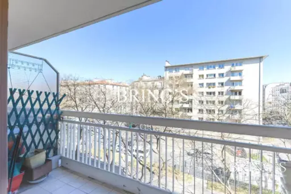 Achat appartement à vendre 3 pièces 68 m² - Paris 11ème arrondissement