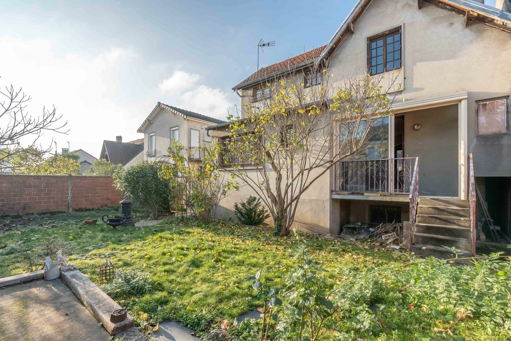 Achat maison à vendre 3 chambres 115 m² - Ormesson-sur-Marne