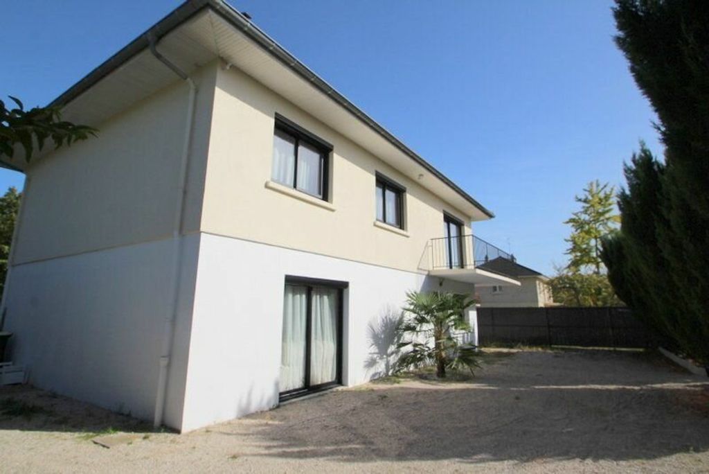 Achat maison à vendre 4 chambres 187 m² - Champforgeuil