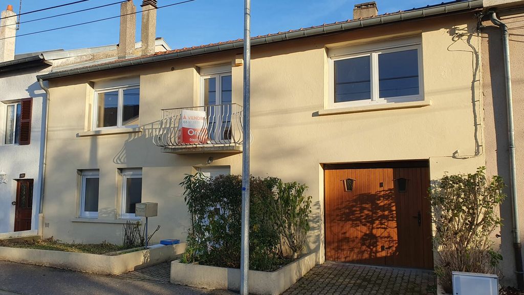 Achat maison à vendre 5 chambres 150 m² - Saint-Julien-lès-Metz