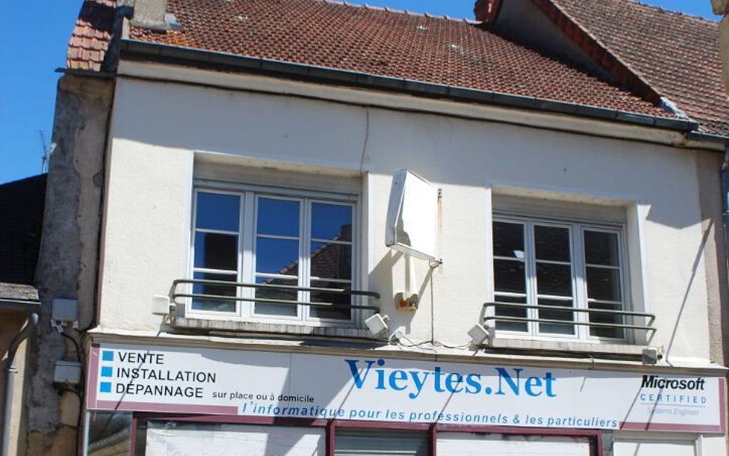 Achat maison à vendre 4 chambres 200 m² - Donzy