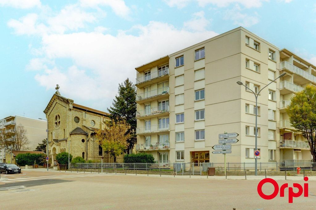 Achat appartement à vendre 3 pièces 79 m² - Vénissieux