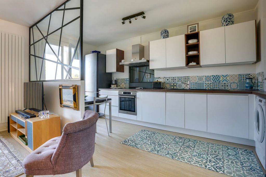 Achat appartement à vendre 4 pièces 84 m² - Saint-Jean-de-Luz