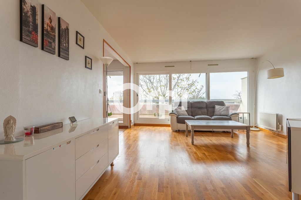 Achat appartement à vendre 4 pièces 80 m² - Crosne