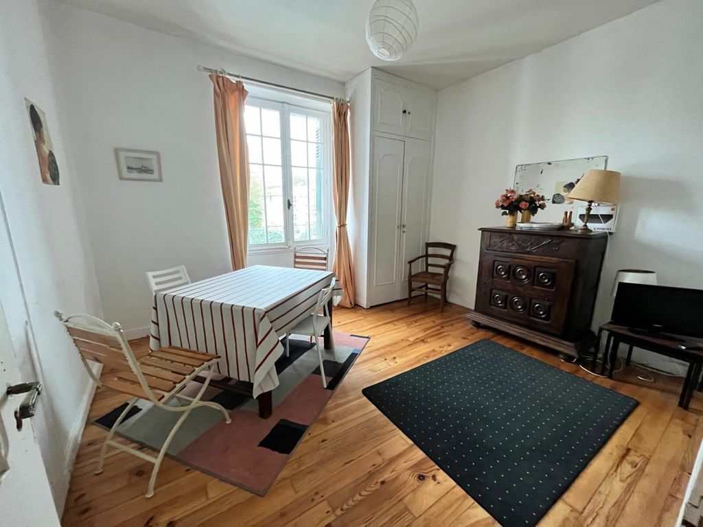 Achat appartement à vendre 3 pièces 77 m² - Saint-Jean-de-Luz
