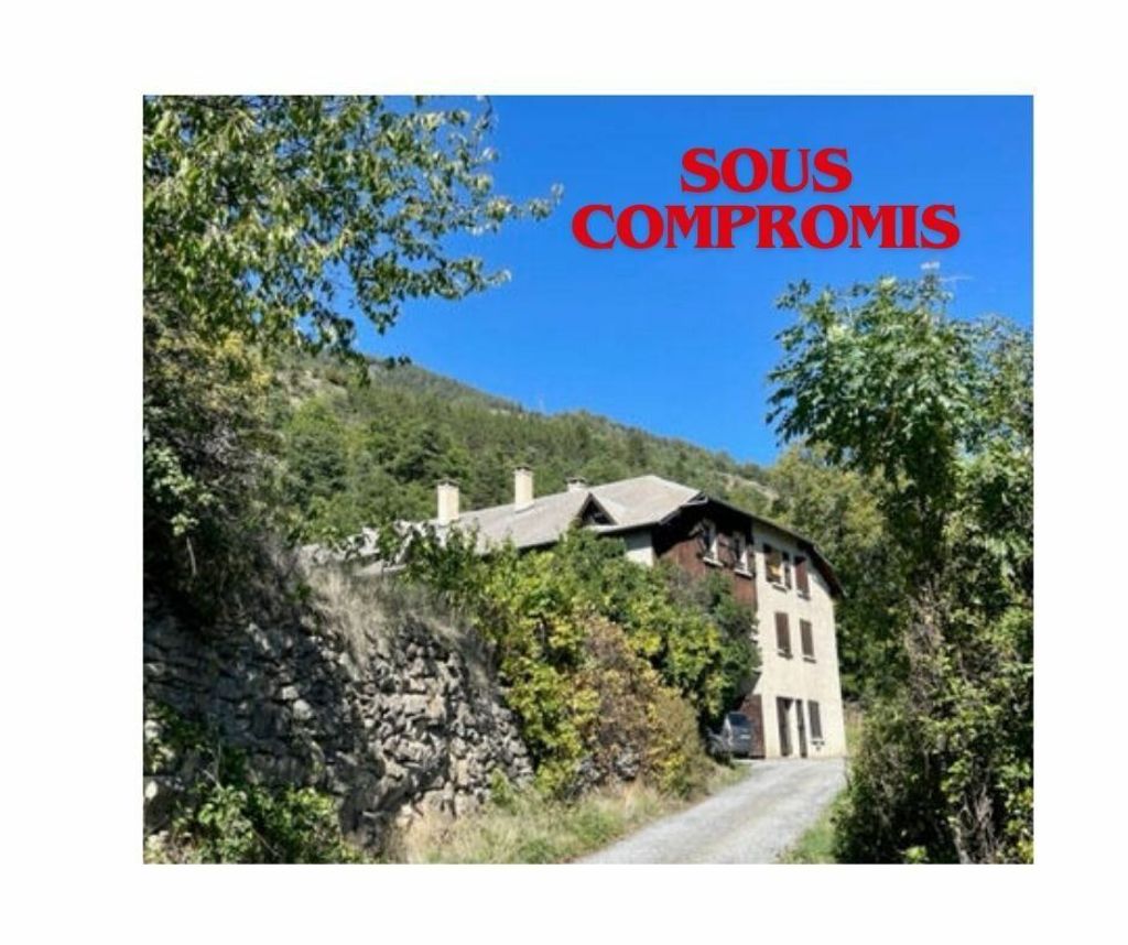 Achat maison à vendre 6 chambres 458 m² - Châteauroux-les-Alpes