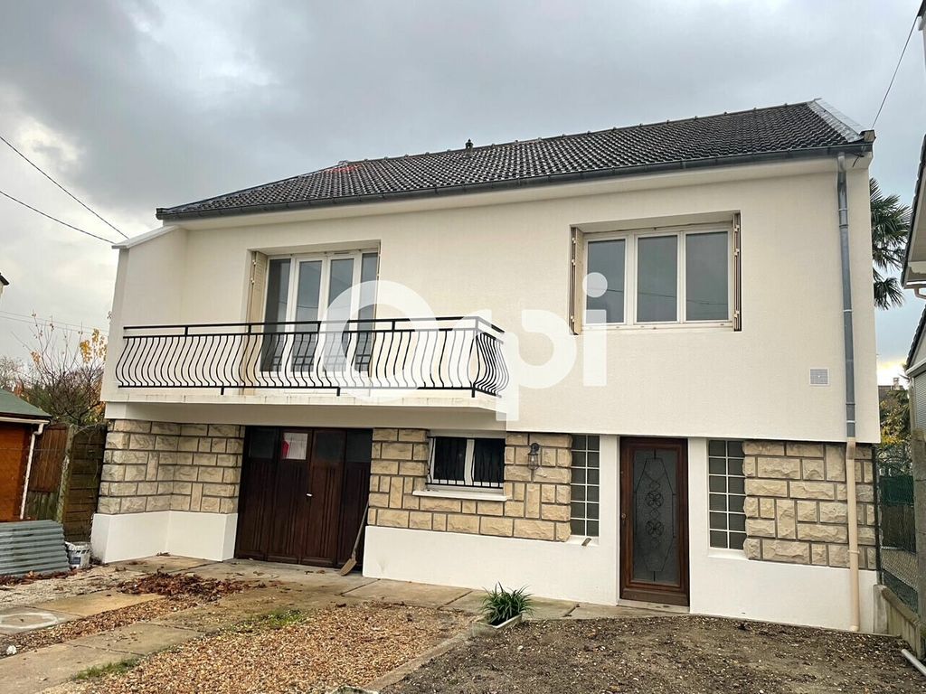 Achat maison à vendre 5 chambres 110 m² - Sainte-Geneviève-des-Bois