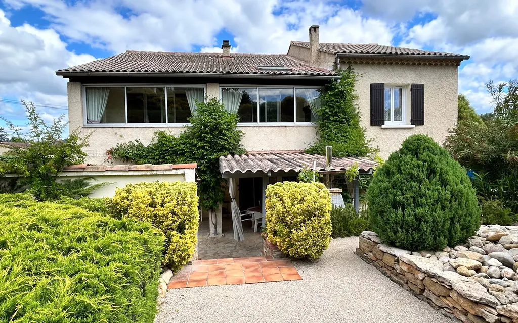 Achat maison à vendre 4 chambres 186 m² - Vaison-la-Romaine