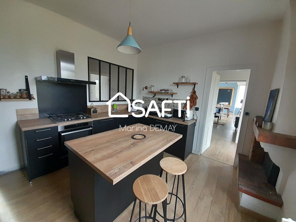 Achat maison à vendre 5 chambres 210 m² - Les Achards