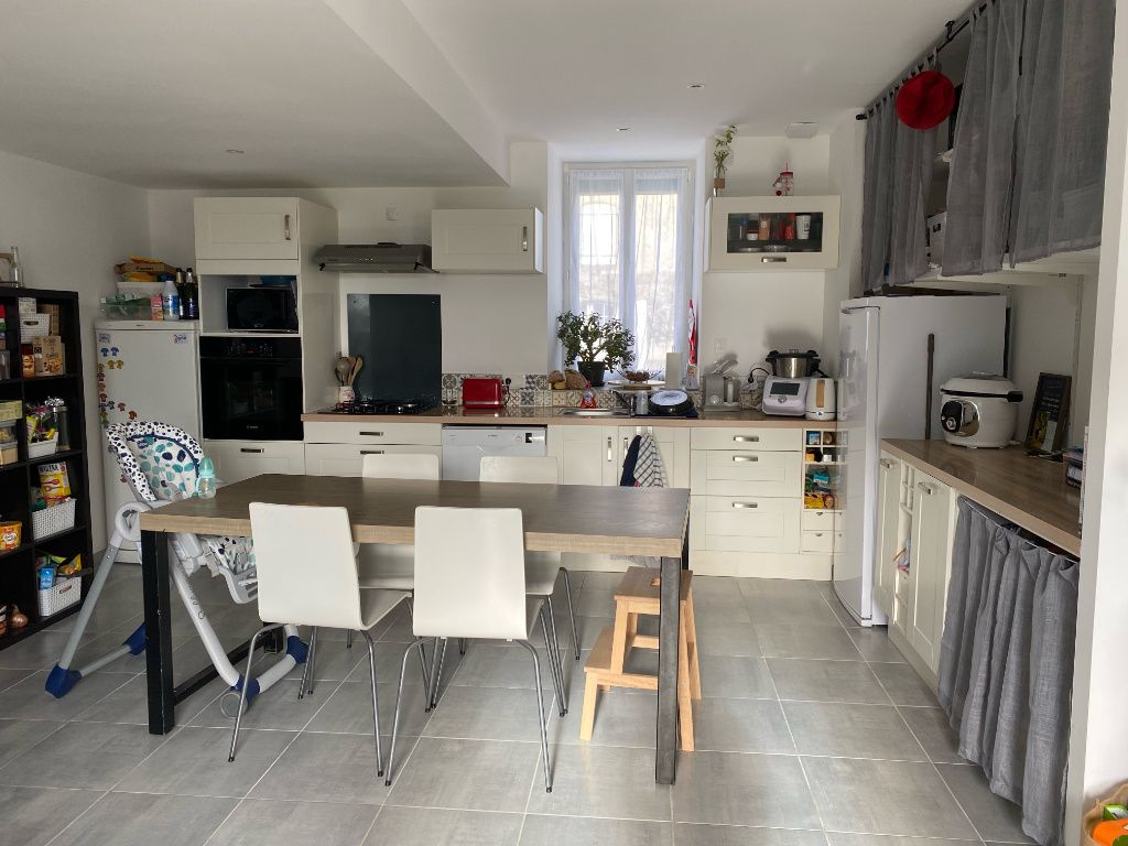 Achat maison à vendre 4 chambres 108 m² - Janzé