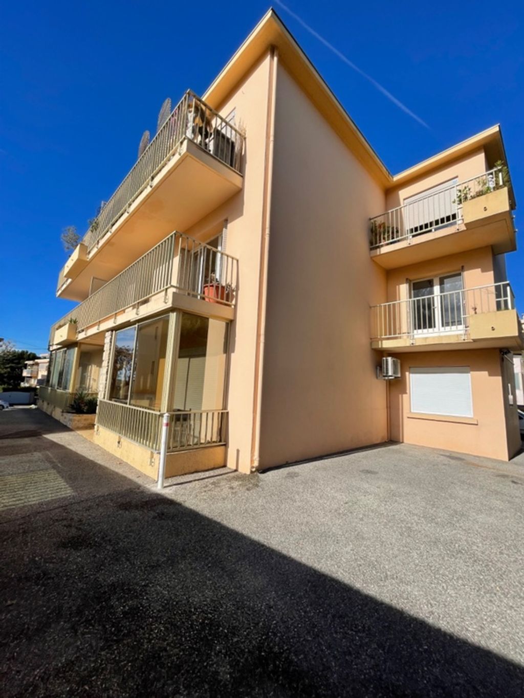 Achat appartement à vendre 3 pièces 57 m² - Sanary-sur-Mer