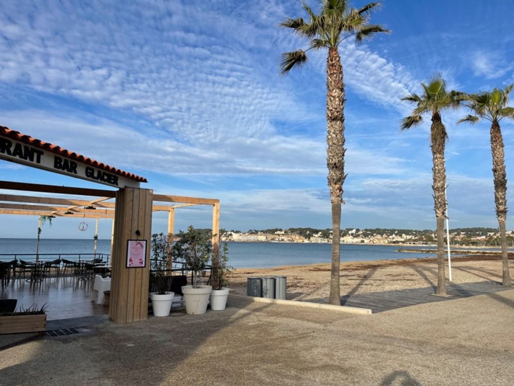 Achat appartement à vendre 3 pièces 57 m² - Sanary-sur-Mer