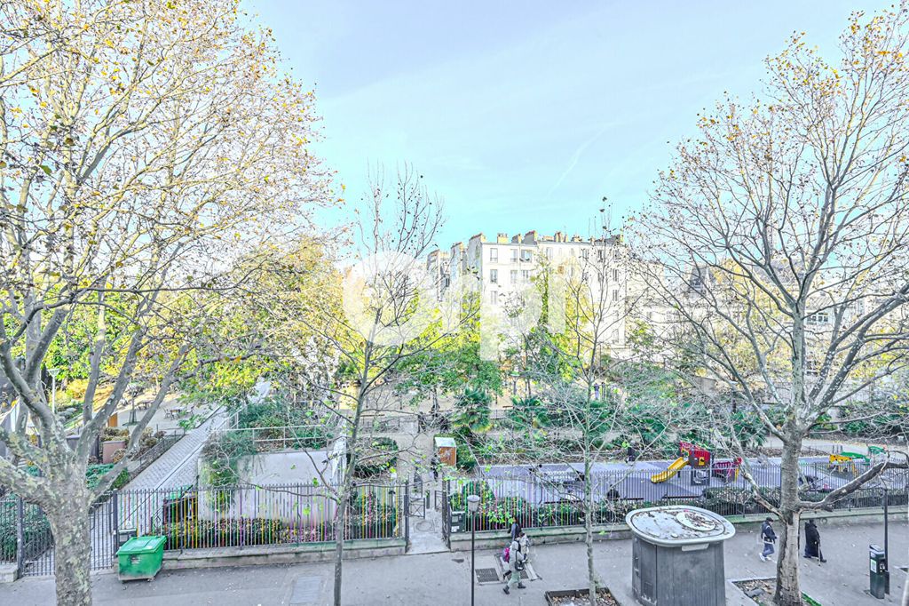 Achat appartement à vendre 2 pièces 25 m² - Paris 18ème arrondissement