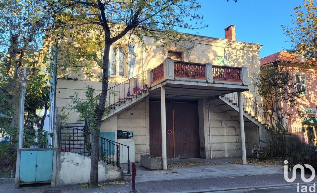 Achat appartement à vendre 9 pièces 430 m² - Saint-Cyr-sur-Mer