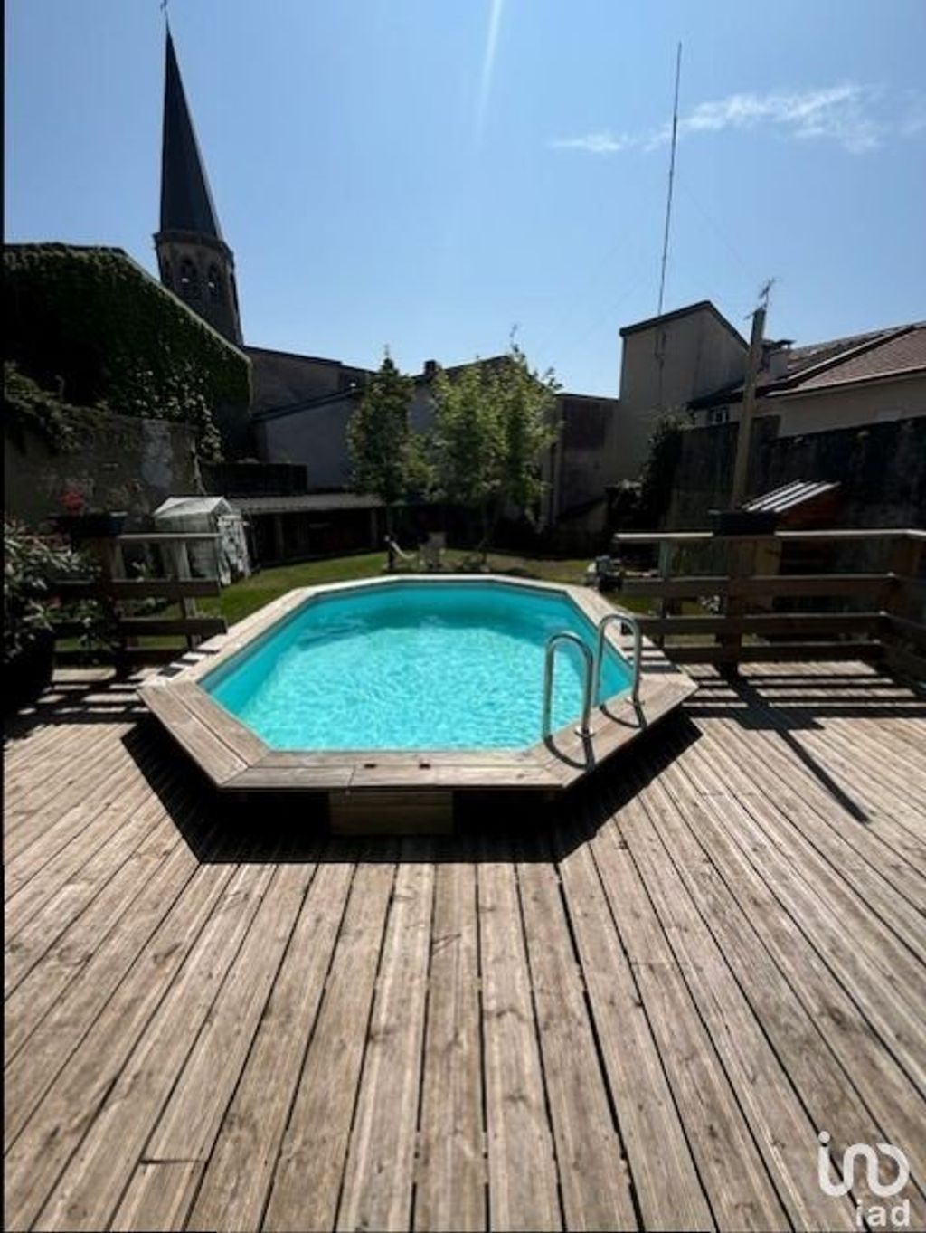 Achat maison à vendre 5 chambres 198 m² - Châtel-sur-Moselle