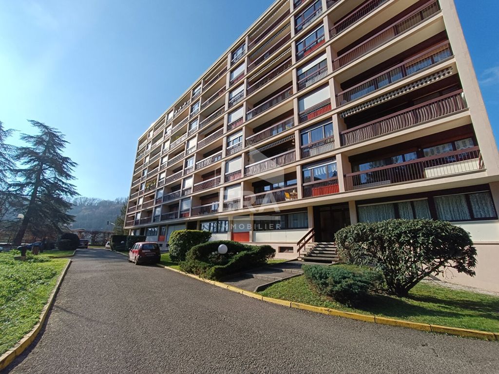 Achat appartement 4 pièce(s) Bourgoin-Jallieu