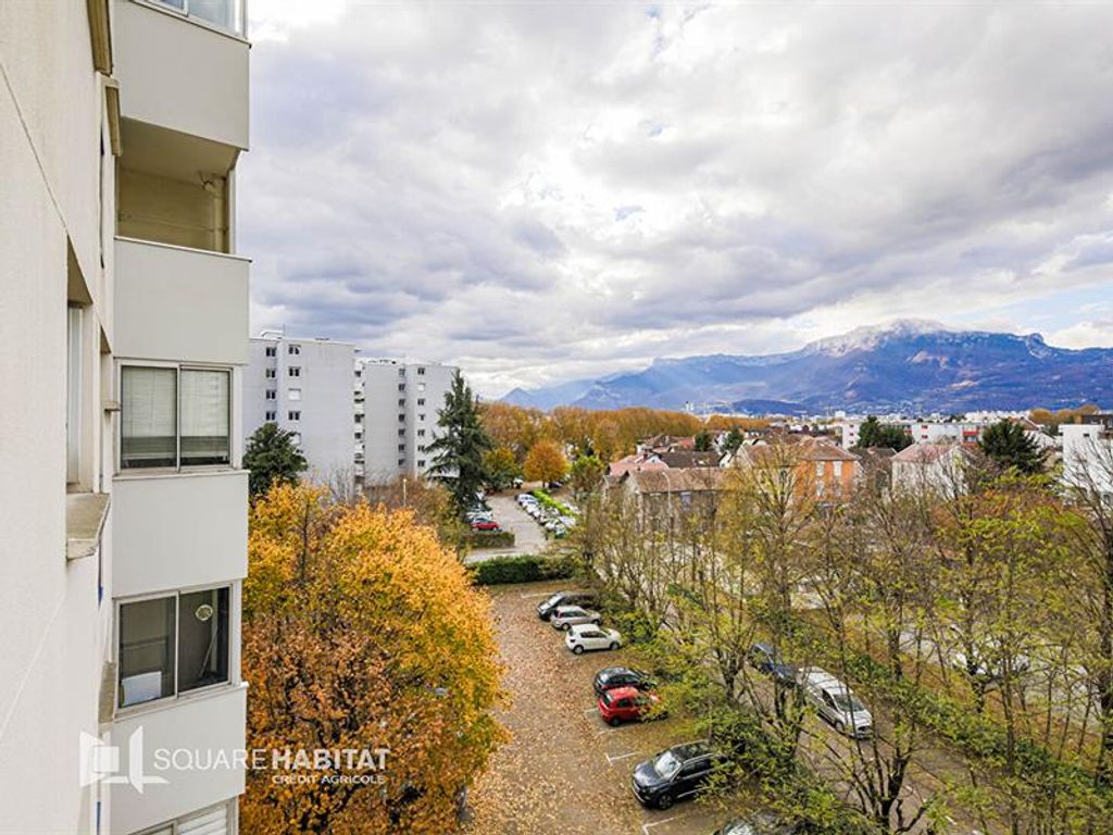 Achat appartement à vendre 2 pièces 45 m² - Saint-Martin-d'Hères