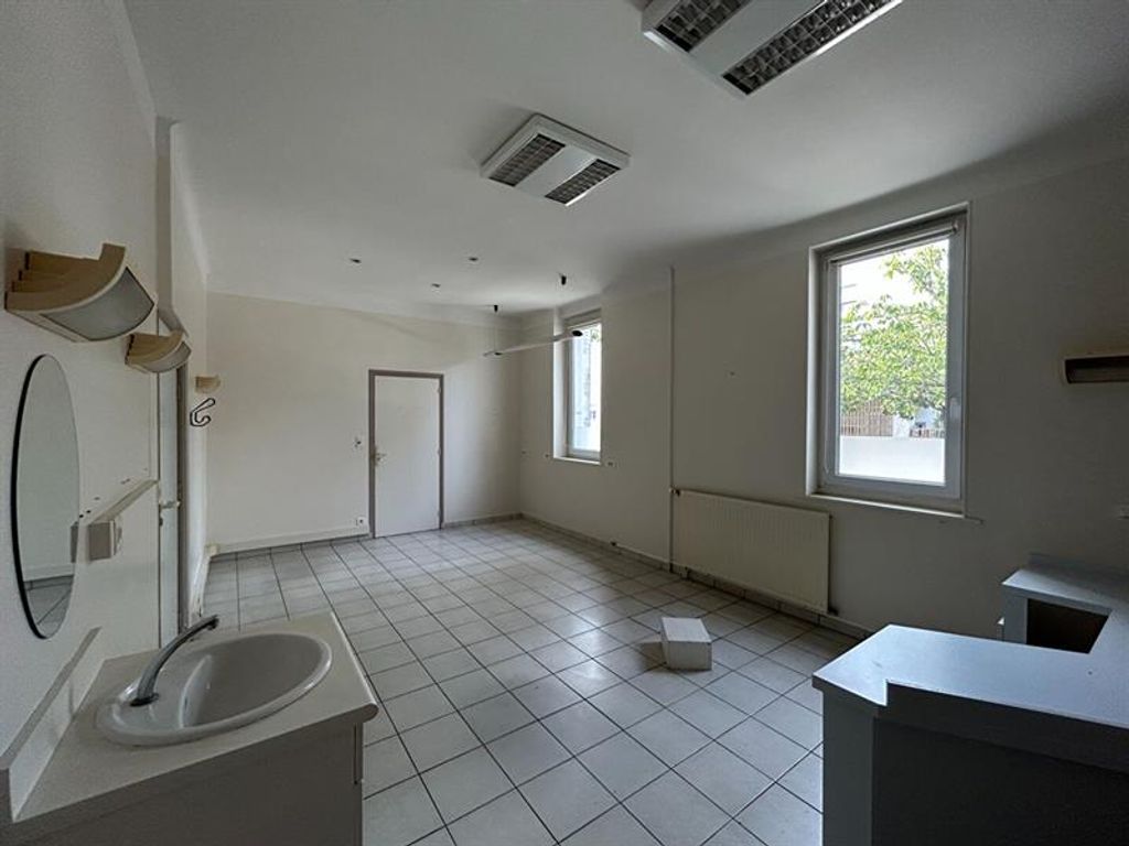 Achat loft à vendre 7 pièces 198 m² - Saint-Nazaire