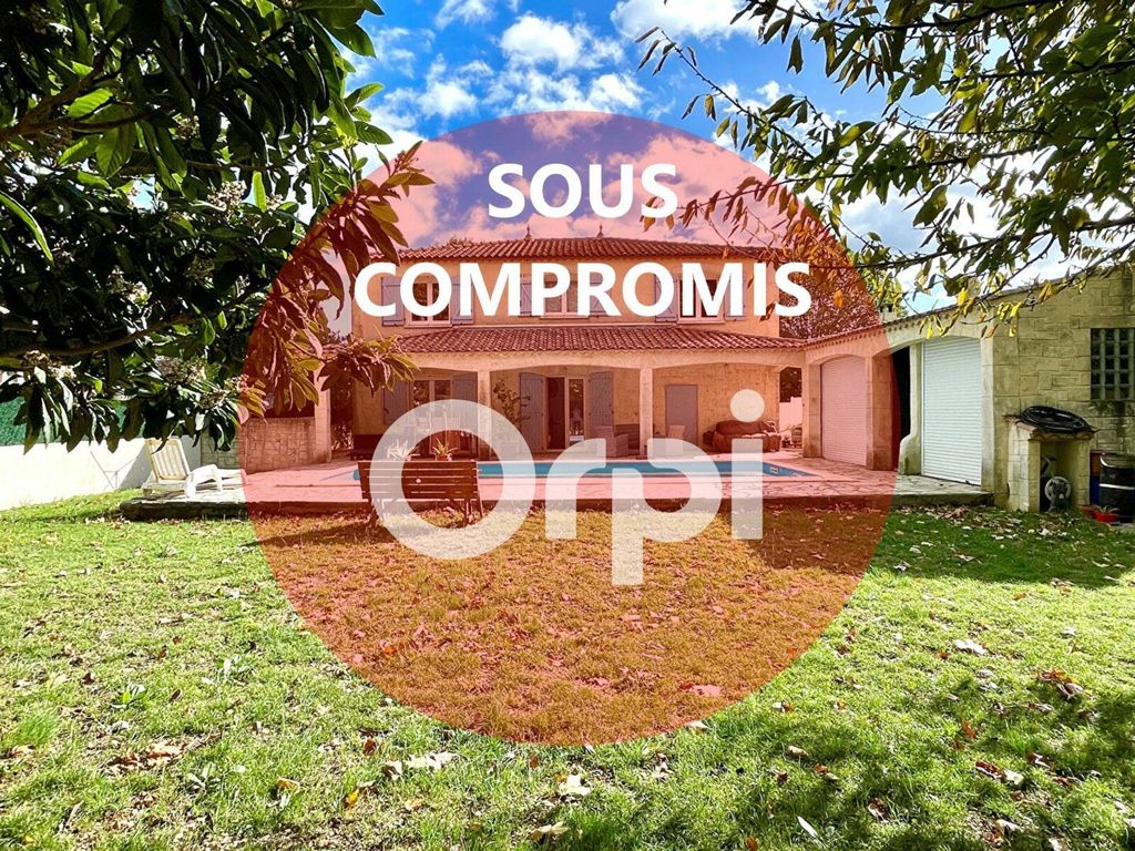 Achat maison à vendre 5 chambres 150 m² - Saint-Mathieu-de-Tréviers