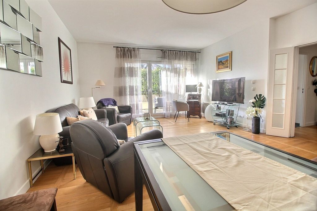 Achat appartement à vendre 3 pièces 77 m² - Le Plessis-Robinson
