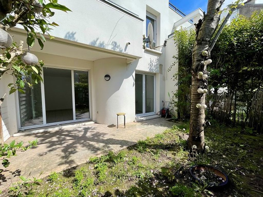 Achat maison à vendre 3 chambres 87 m² - Maisons-Alfort