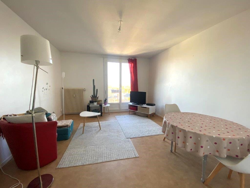 Achat appartement à vendre 3 pièces 66 m² - Neuville-aux-Bois